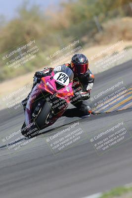 media/Nov-05-2022-SoCal Trackdays (Sat) [[f8d9b725ab]]/Turn 2 (1120am)/